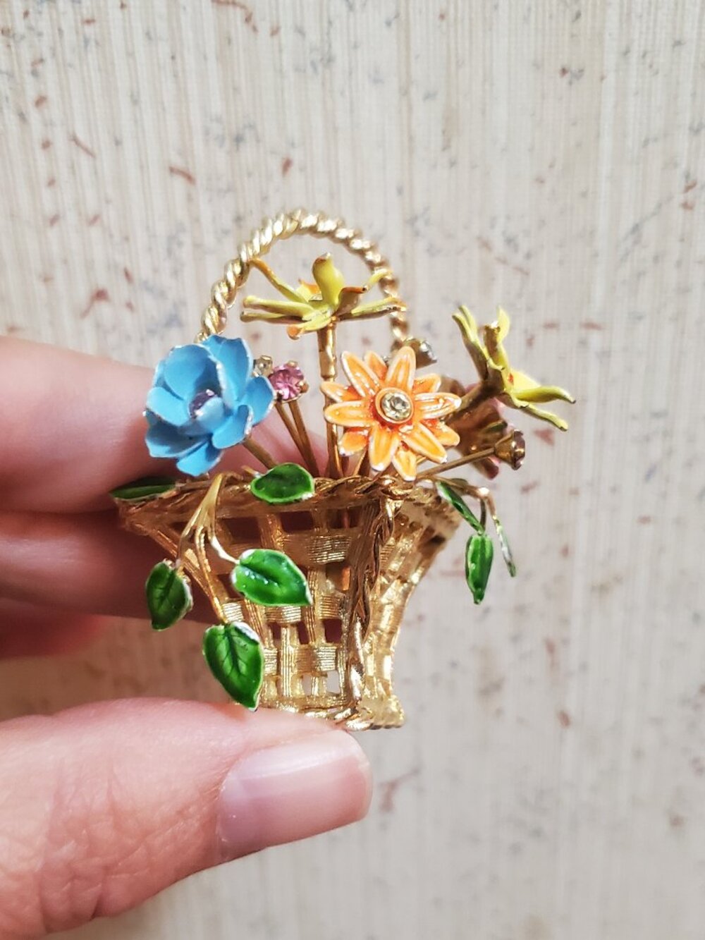 Vintage floral basket brooch